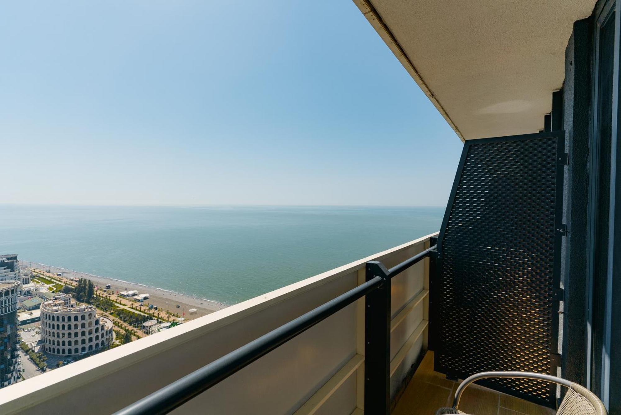 Апартаменты Habiby Orbi Sea Towers Батуми Экстерьер фото